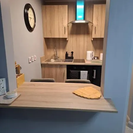 3 At Busy Bee Apartment