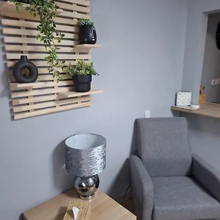 Apartment 3 At Busy Bee