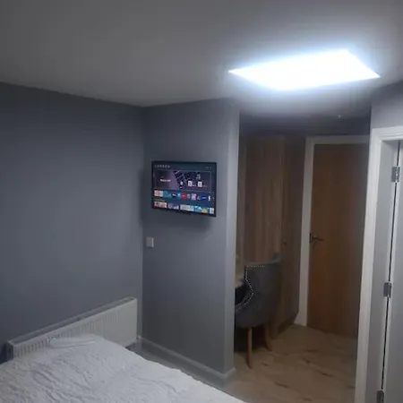 3 At Busy Bee Daingean