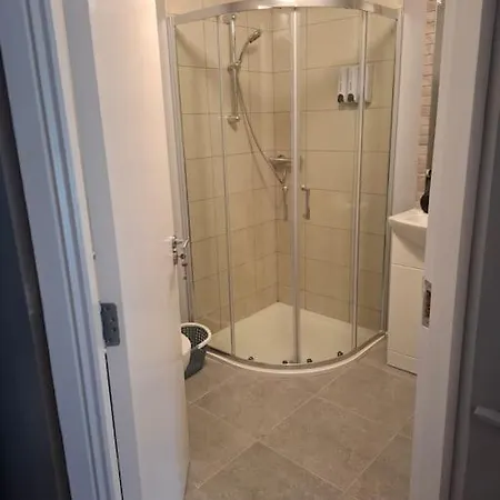 3 At Busy Bee Daingean